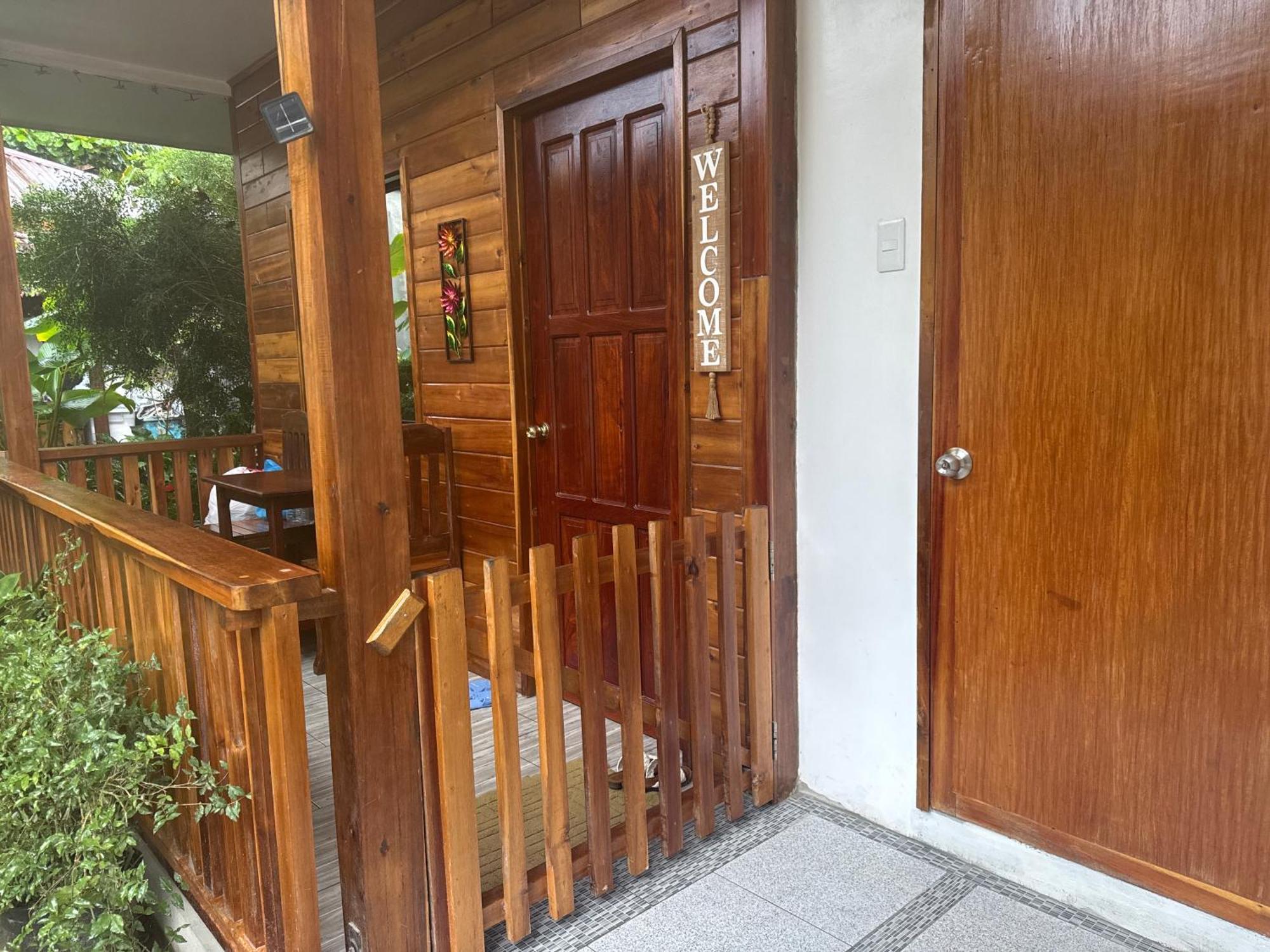 Theresa'S Pension House San Vicente  Exterior foto